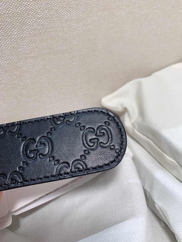 スーパーコピーグッチベルト角部分ディテール